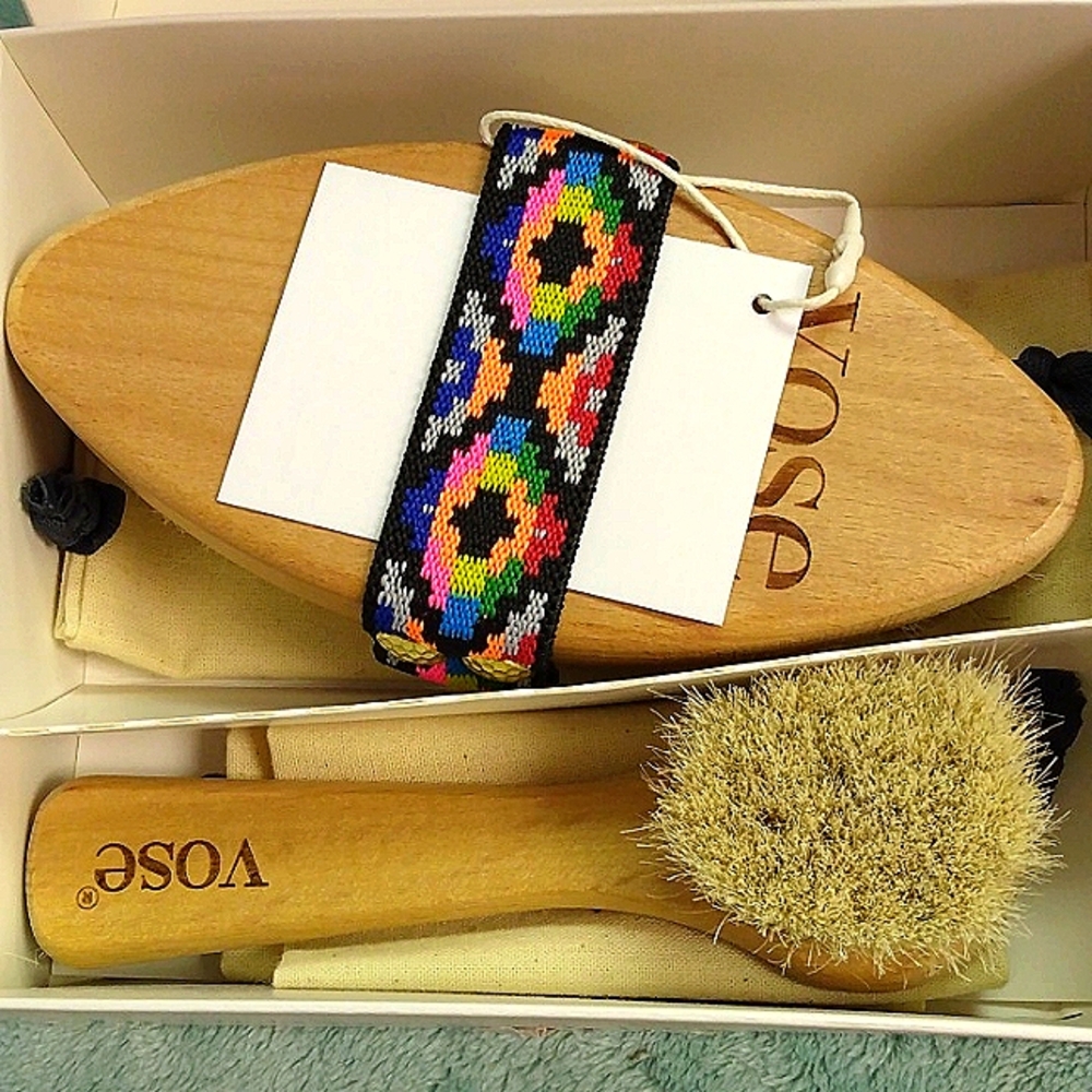 Vose all natural horse hair brushes for face and body. New - Picture 3 of 6